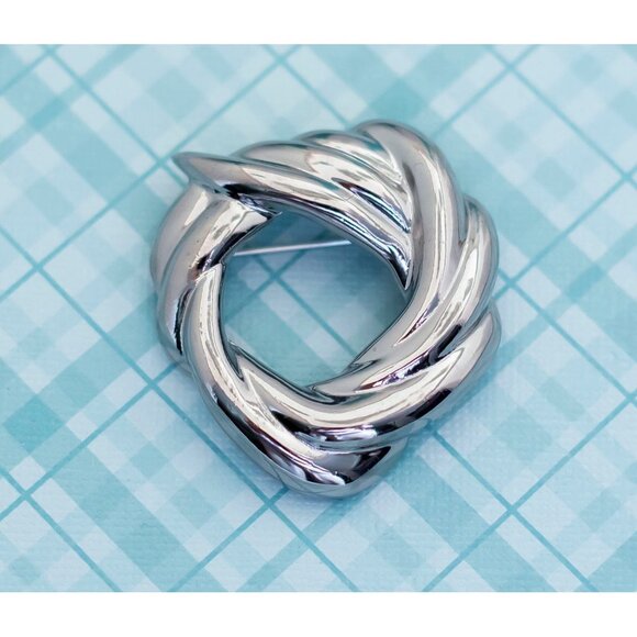 Vintage Vortex Elegance Silver Tone Brooch by Liz Claiborne - L15 - Picture 1 of 4